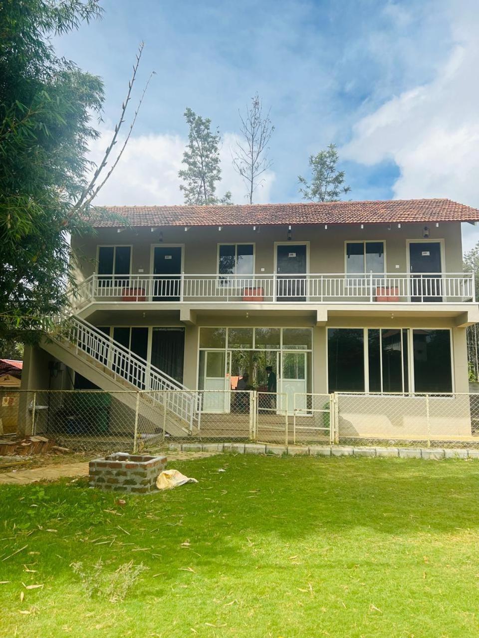 Trippr Chikkamagaluru Hostel Chikmagalur Exterior photo