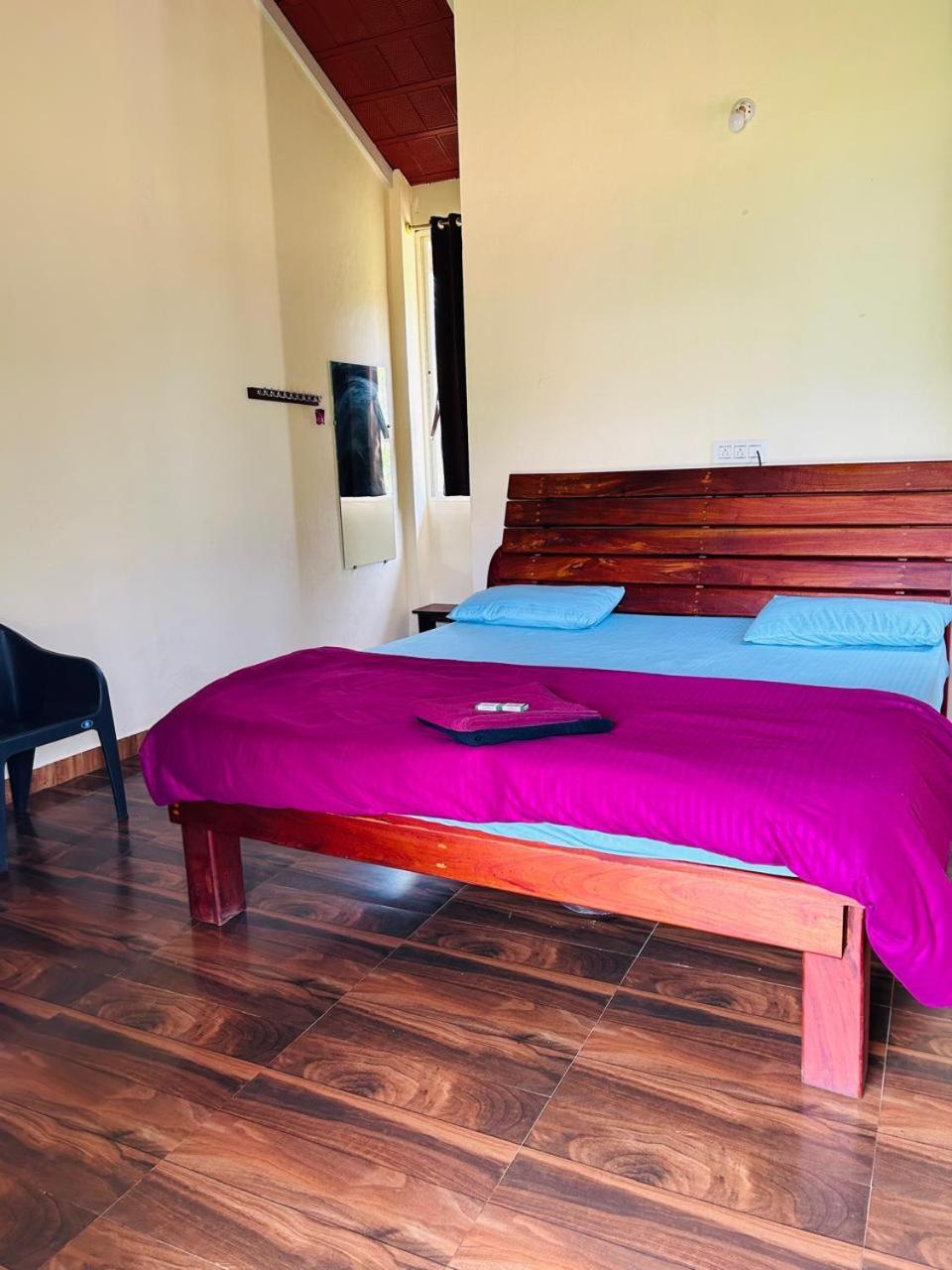 Trippr Chikkamagaluru Hostel Chikmagalur Exterior photo