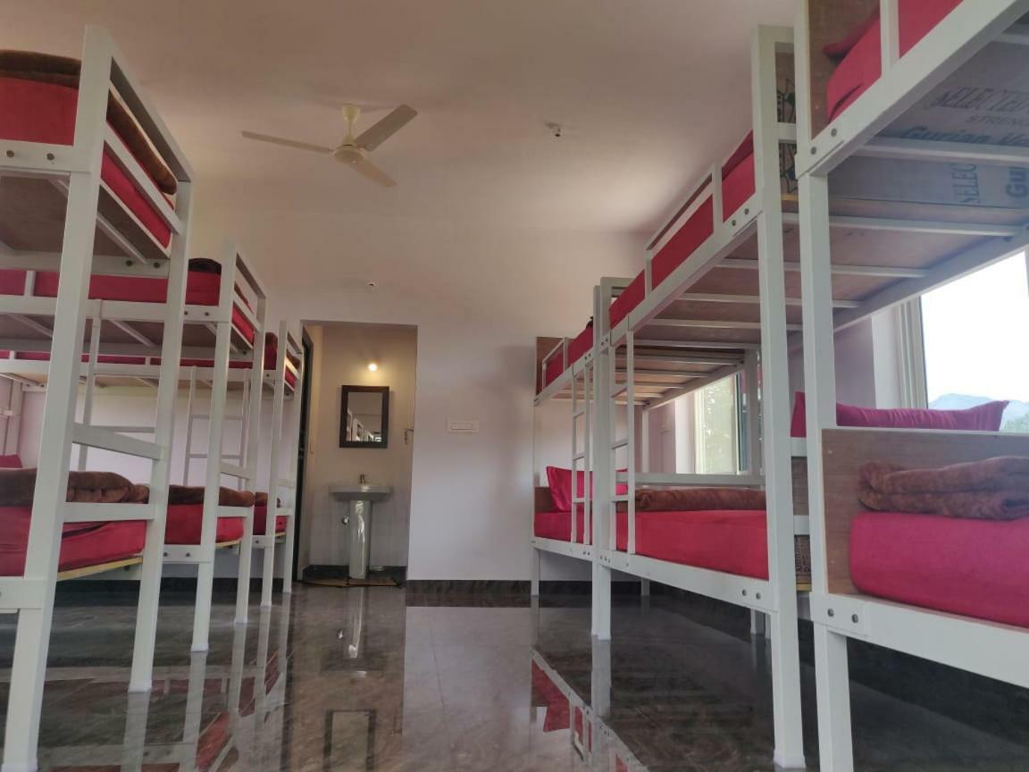Trippr Chikkamagaluru Hostel Chikmagalur Exterior photo